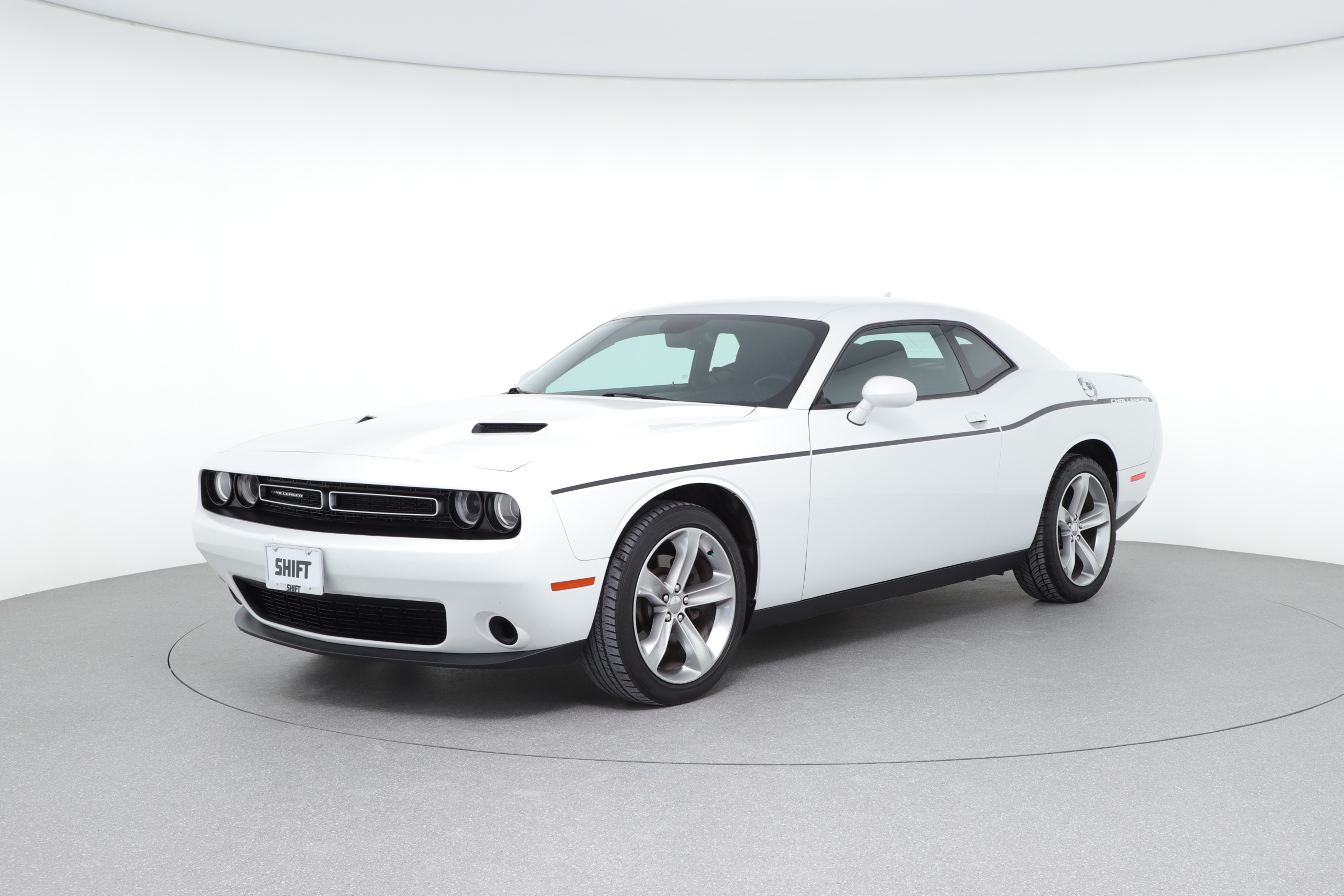 Used 2015 White Dodge Challenger for $23,300